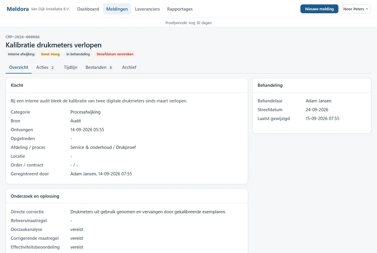 Een interne afwijking in Meldora: 'Kalibratie drukmeters verlopen', ernst hoog, met behandelaar, streefdatum en directe correctie.